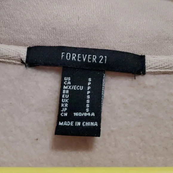 FOREVER 21 SWEATSHIRT - Picture 3 of 6